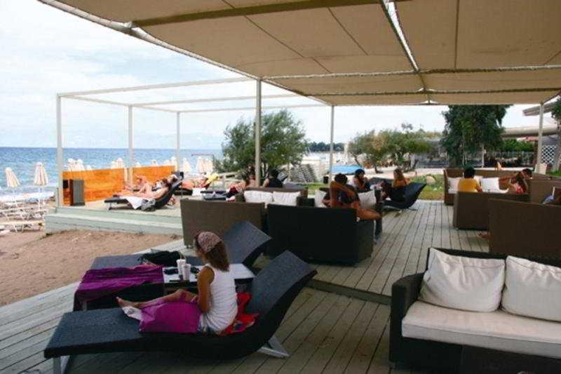 Ionian Beach Hotel Kalamaki  Exterior photo